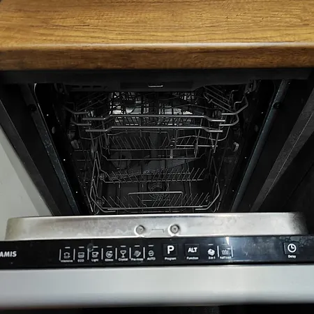 View #1 アパート