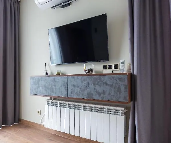 View #1 アパート バンスコ