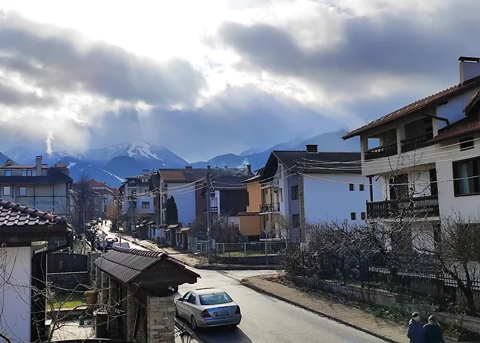 アパート View #1 *